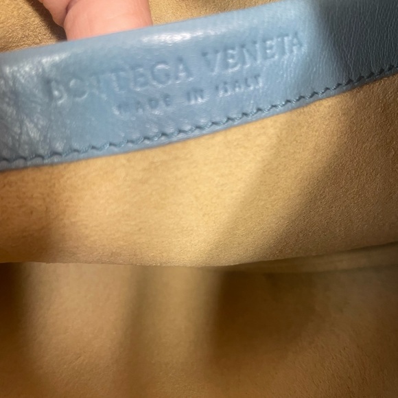 Bottega Venata Lambskin Intrecciato Cassette Baguette - Picture 7 of 8